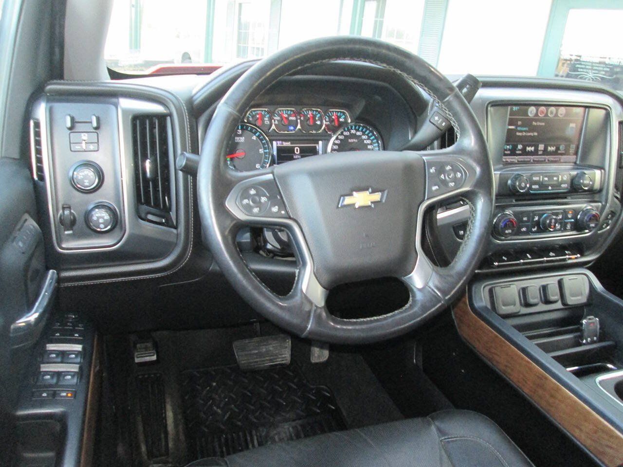Used 2017 Chevrolet Silverado 1500 LTZ w/ Sport Package AWD/4WD image 12