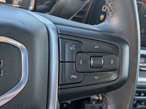 Used 2025 GMC Sierra 3500 SLT image 27