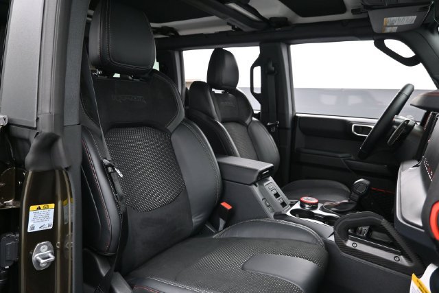 New 2026 Ford Bronco Raptor w/ Interior Carbon Fiber Pack AWD/4WD image 32