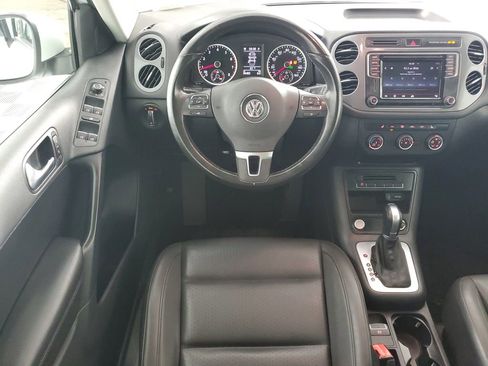 Used 2017 Volkswagen Tiguan Wolfsburg Edition image 14