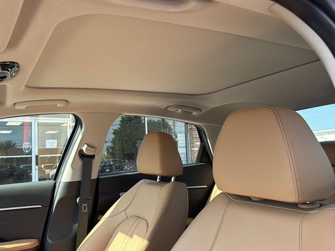 Certified 2025 Hyundai Sonata Limited FWD image 9