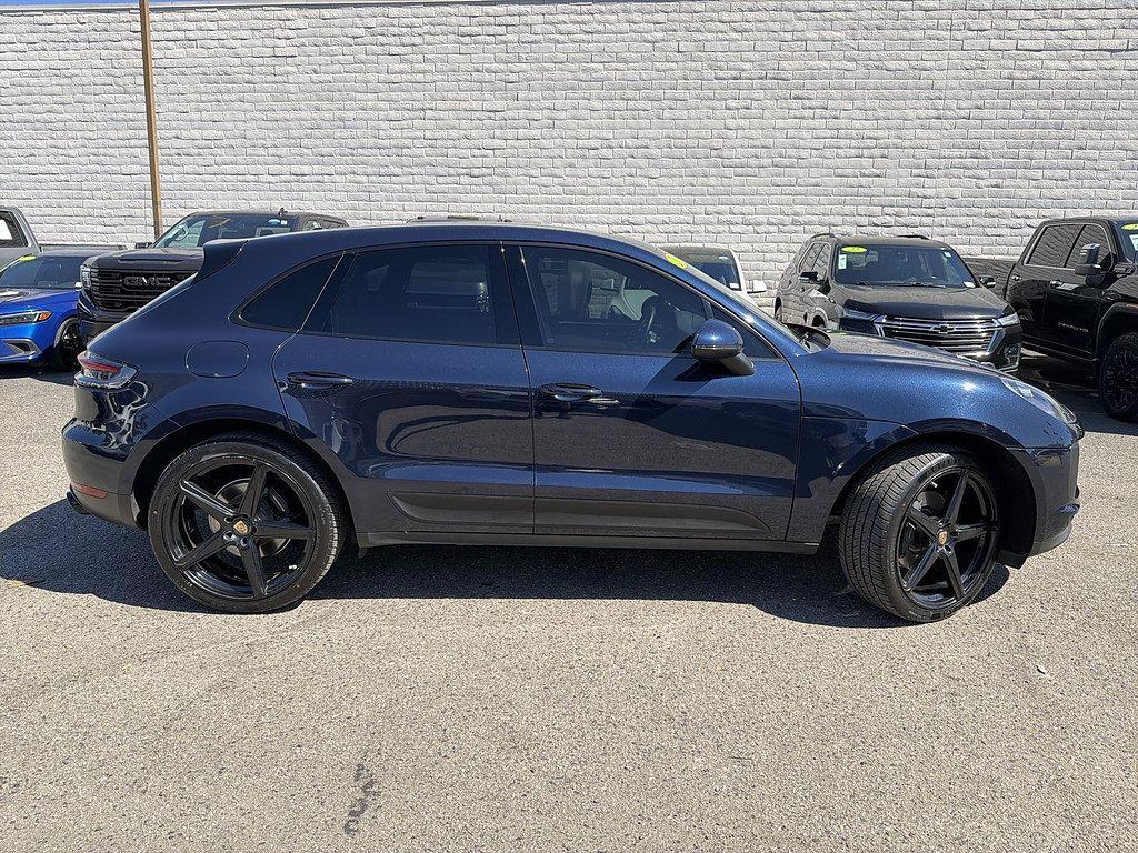 Used 2020 Porsche Macan AWD/4WD image 4