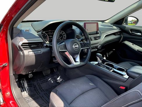 Certified 2024 Nissan Altima 2.5 SV FWD image 20