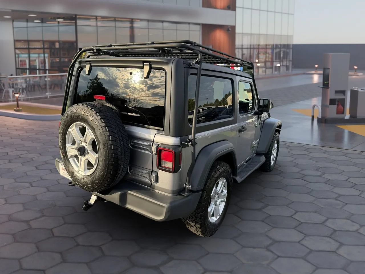 Used 2019 Jeep Wrangler Sport AWD/4WD image 11