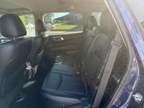 Used 2020 Nissan Pathfinder Platinum w/ Cargo Package AWD/4WD image 10
