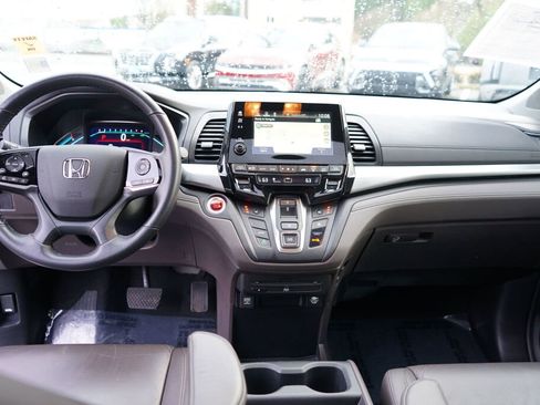Used 2018 Honda Odyssey EX-L image 16