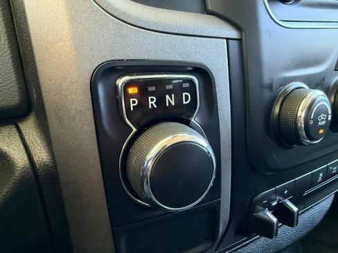 Used 2019 RAM 1500 Tradesman w/ Chrome Appearance Group RWD image 20