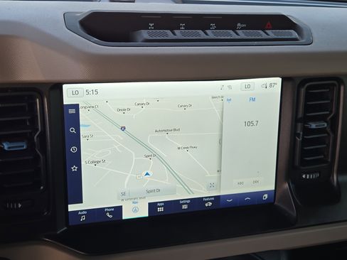 Used 2022 Ford Bronco Wildtrak image 28