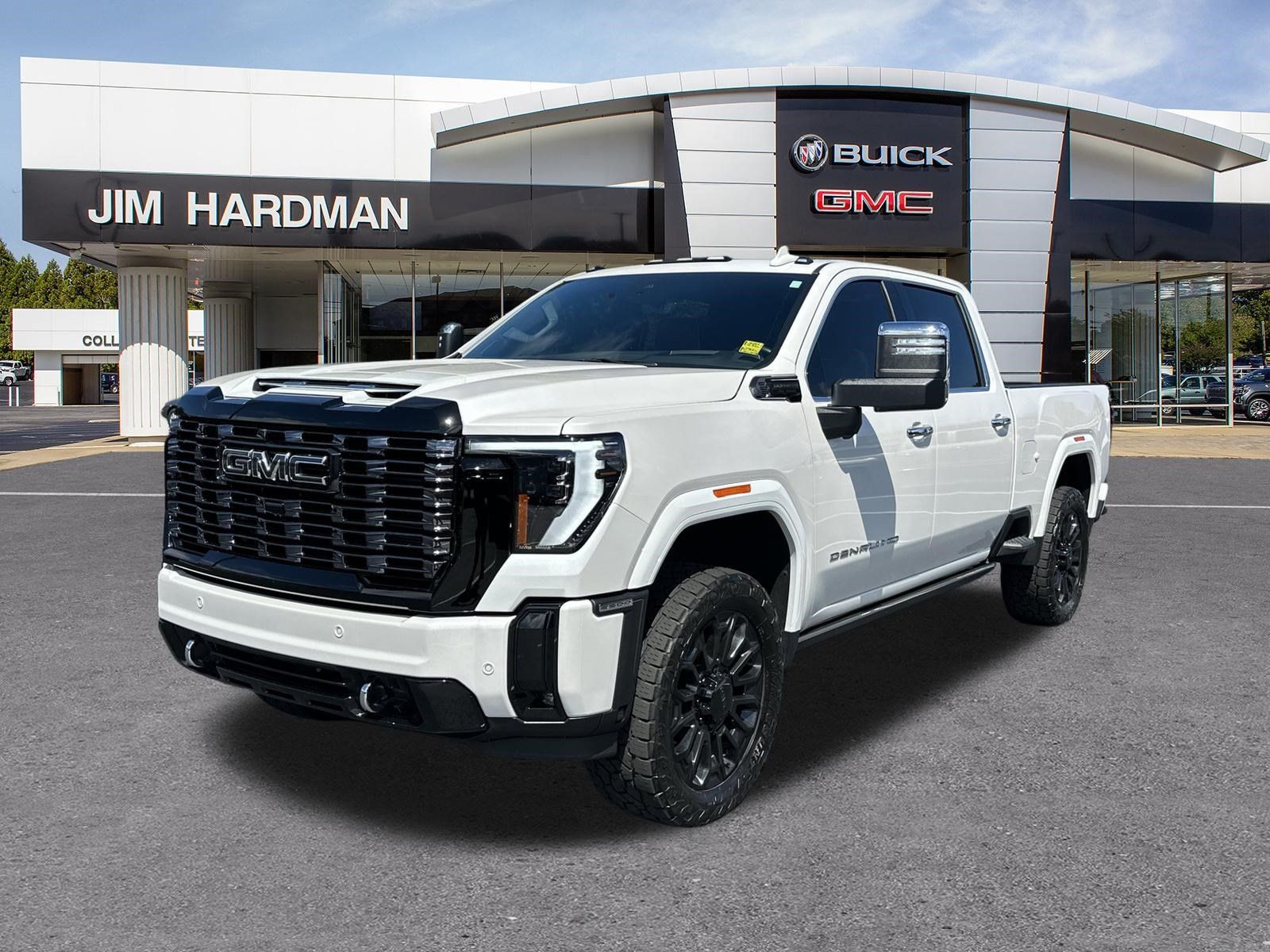Used 2025 GMC Sierra 2500 Denali Ultimate AWD/4WD image 3