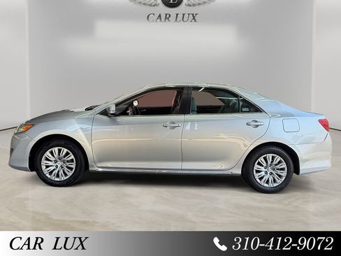 Used 2012 Toyota Camry LE FWD image 2