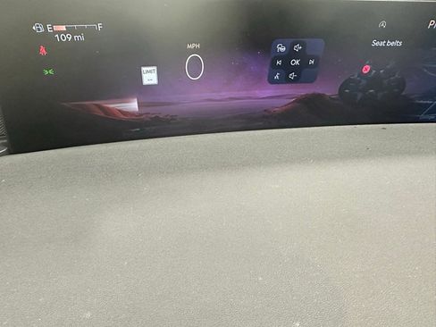 Used 2025 Lincoln Navigator L Reserve image 23