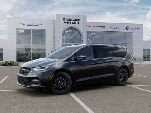 New 2026 Chrysler Pacifica Limited w/ S Appearance Package AWD/4WD image 2