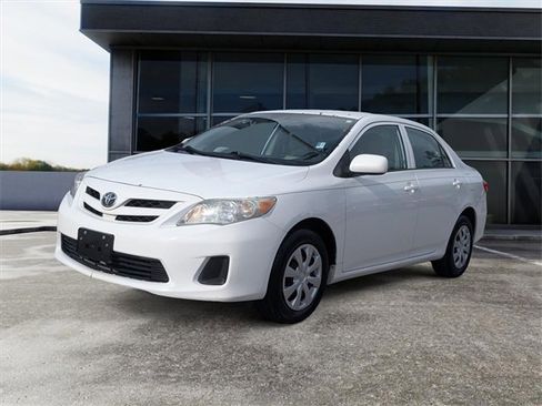 Used 2013 Toyota Corolla L image 5