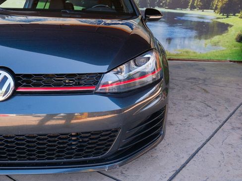 Used 2017 Volkswagen GTI Sport FWD image 38
