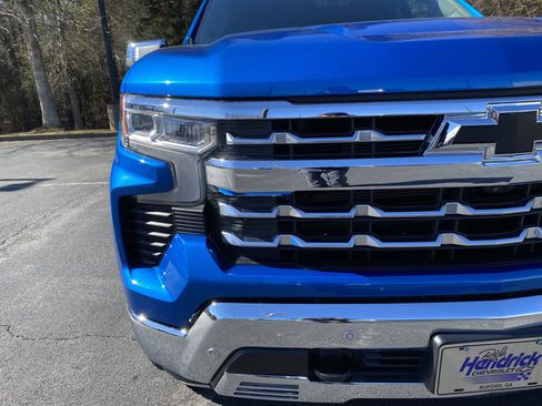 Used 2022 Chevrolet Silverado 1500 LTZ w/ LTZ Premium Package image 14