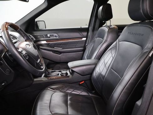 Used 2017 Ford Explorer Platinum AWD/4WD image 10