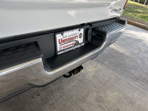 Used 2021 RAM 2500 Tradesman w/ Chrome Appearance Group image 19