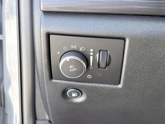 Used 2021 Jeep Grand Cherokee Laredo X AWD/4WD image 22