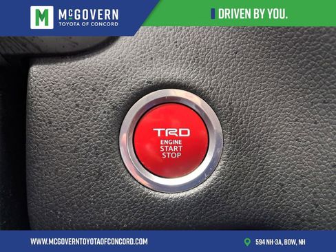 Used 2021 Toyota Camry LE image 31