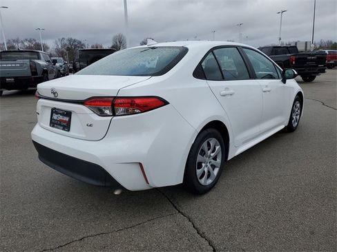 Used 2024 Toyota Corolla LE image 6