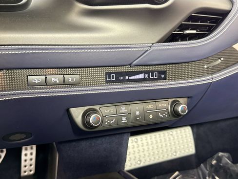 Certified 2022 Ferrari F8 Tributo RWD image 12