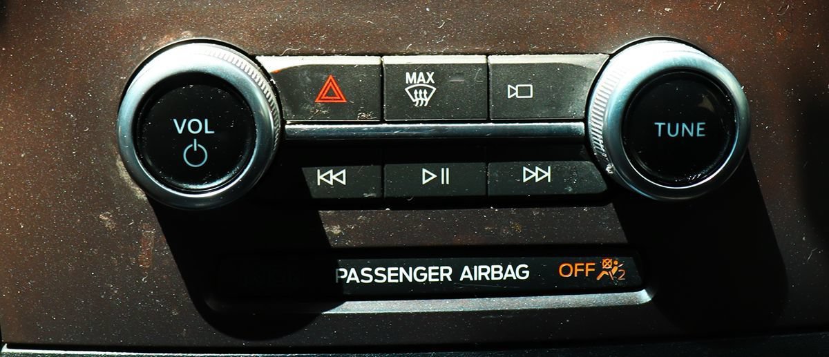 Used 2021 Ford Edge SE FWD image 44