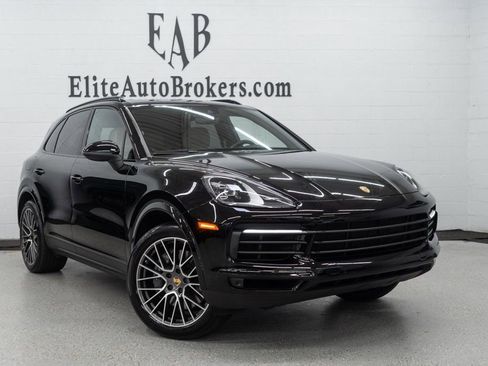 Used 2023 Porsche Cayenne Platinum Edition image 52