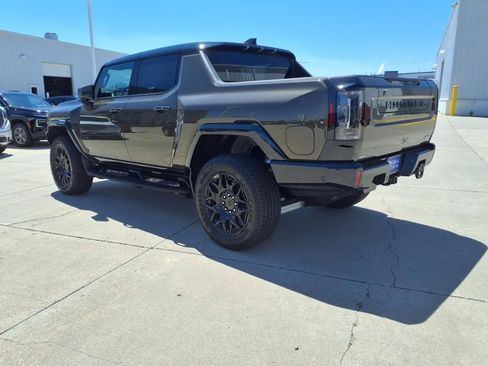 New 2025 GMC Hummer EV 3X w/ LPO, Dark Essentials Package AWD/4WD image 9