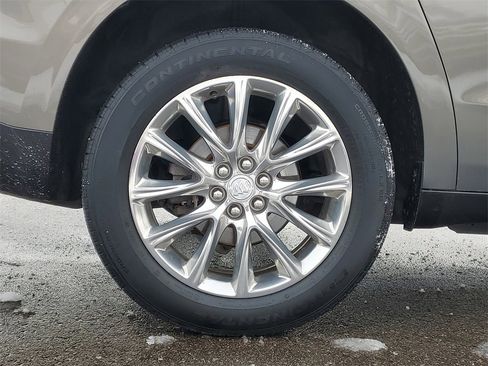 Used 2018 Buick Enclave Premium w/ Experience Buick Package image 5