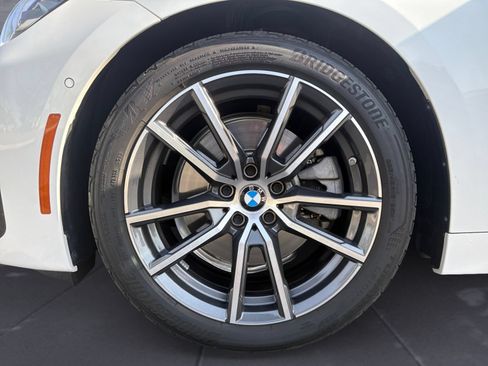 Used 2024 BMW 230i Coupe w/ Convenience Package RWD image 12