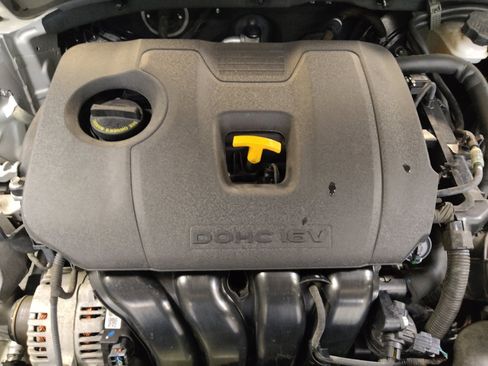 Used 2020 Kia Forte LXS FWD image 30