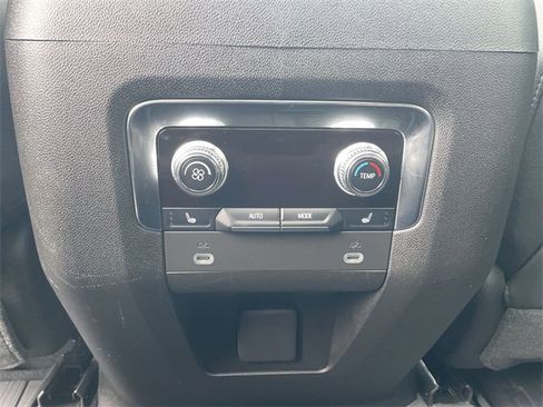 Used 2023 GMC Yukon AT4 w/ AT4 Premium Plus Package image 21