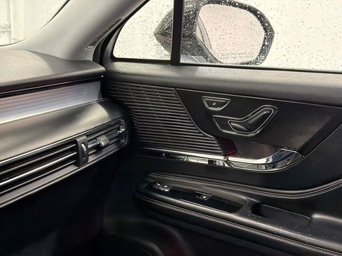 Used 2022 Lincoln Corsair AWD w/ Premium Package image 31