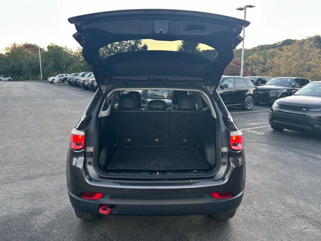 Used 2018 Jeep Compass Trailhawk w/ Navigation Group AWD/4WD image 12