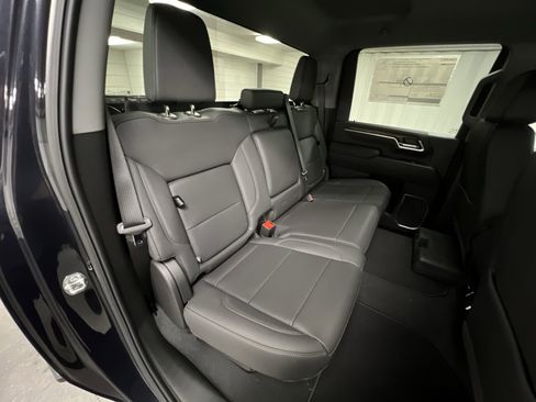 New 2025 GMC Sierra 2500 SLT w/ Max Trailering Package image 62