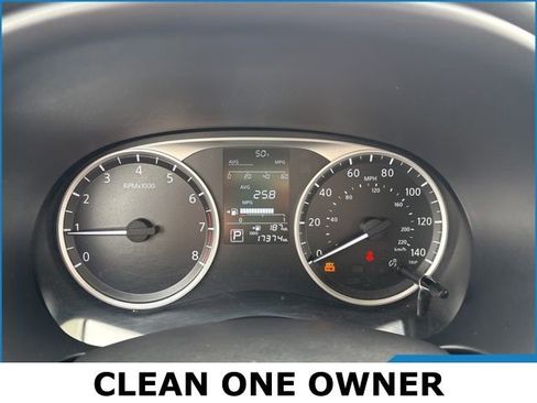 Used 2025 Nissan Kicks Play S image 6