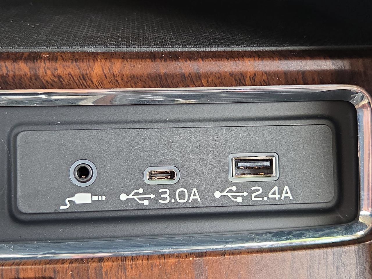 Used 2025 Subaru Ascent Touring AWD/4WD image 48