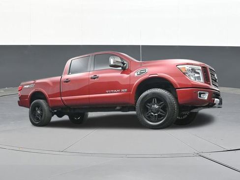 Used 2018 Nissan Titan PRO-4X w/ Pro-4x Convenience Package AWD/4WD image 53