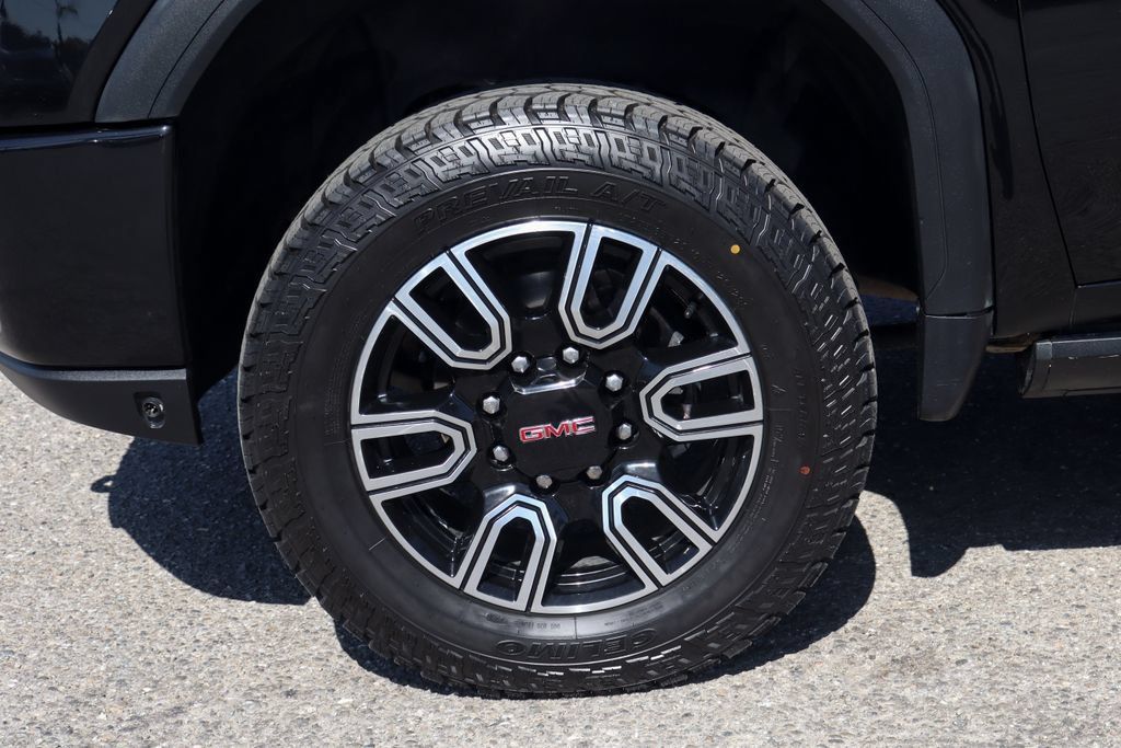 Used 2023 GMC Sierra 2500 AT4 w/ AT4 Preferred Package AWD/4WD image 50