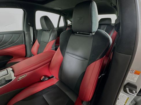 Used 2025 Lexus LS 500 F Sport image 20