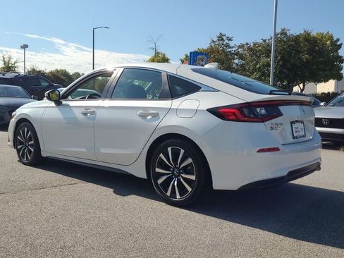 Used 2024 Honda Civic EX-L image 5