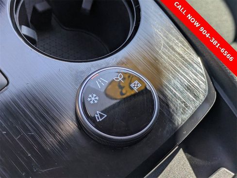 Used 2023 Nissan Rogue S image 23