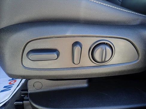 Used 2024 Chevrolet Blazer LT image 13