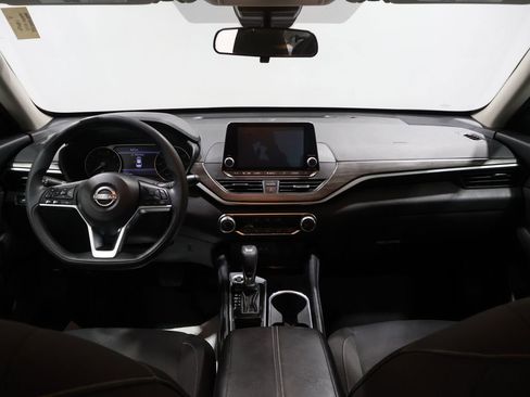 Used 2023 Nissan Altima 2.5 SV image 17