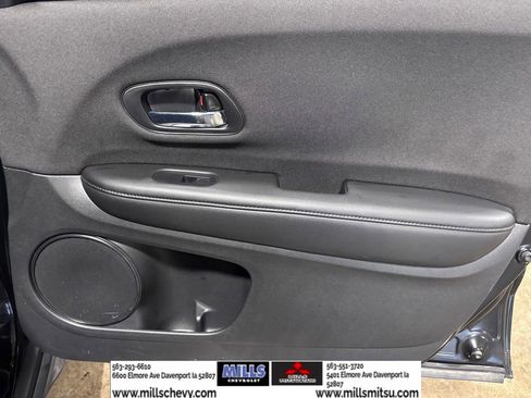 Used 2022 Honda HR-V LX image 16