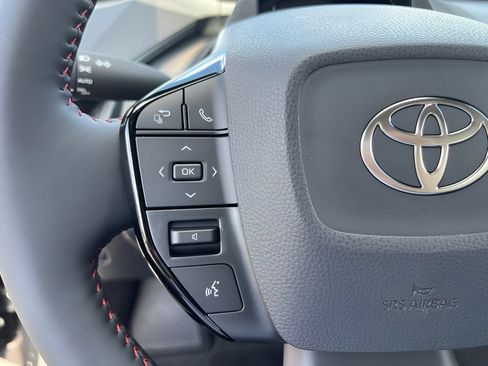 New 2026 Toyota Prius Plug-In Hybrid FWD image 18