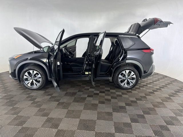 Used 2021 Nissan Rogue SV AWD/4WD image 9