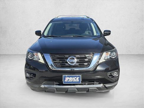 Used 2020 Nissan Pathfinder S image 2