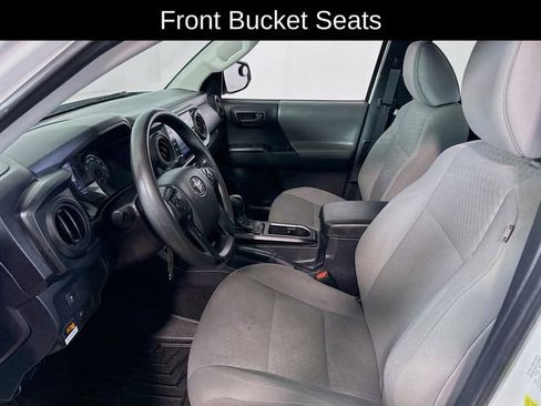 Used 2022 Toyota Tacoma SR AWD/4WD image 10