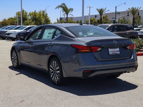 New 2026 Nissan Altima 2.5 SV FWD image 6